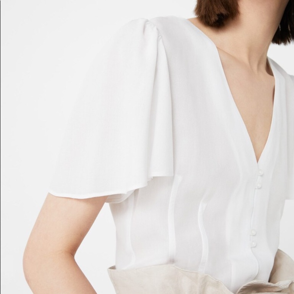 Mango Buttoned flowy blouse